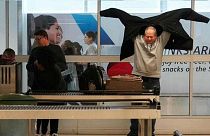  ممنوعیت‌های عجیب کشورها برای واردات کالای همراه مسافر