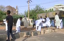 تصلب المواقف عنوان المرحلة في السودان.. دعوات للعصيان المدني لإجبار الجيش على التراجع