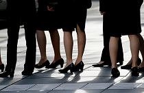 واکنش وزیر بهداشت ژاپن به کارزار مبارزه با پوشیدن اجباری کفش پاشنه بلند