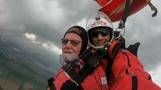 "День Д": ветераны прыгнули с парашютом