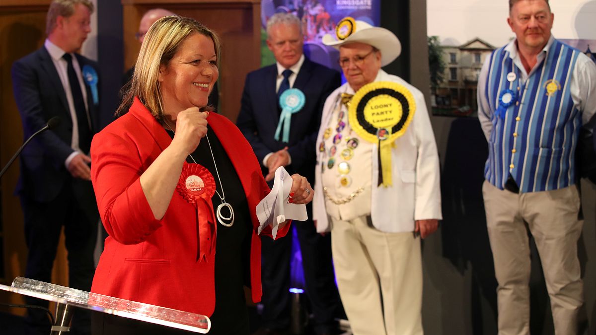 Labour party narrowly denies Brexit party first seat in UK parliament