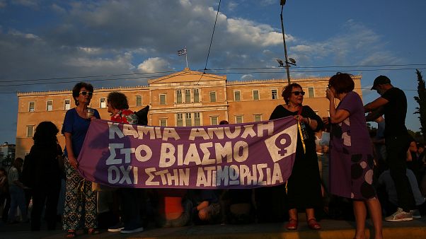 Grécia altera definição legal de violação Grécia altera definição legal de violação