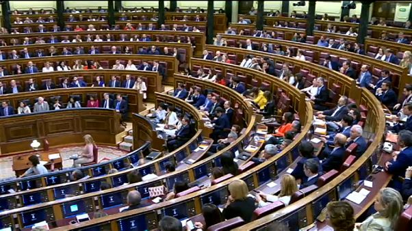 La investidura de Sánchez aguarda el reparto de poder en España La investidura de Sánchez aguarda el reparto de poder en España