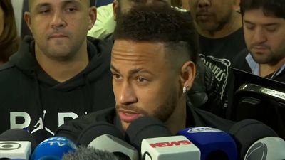 Neymar von Polizei verhört