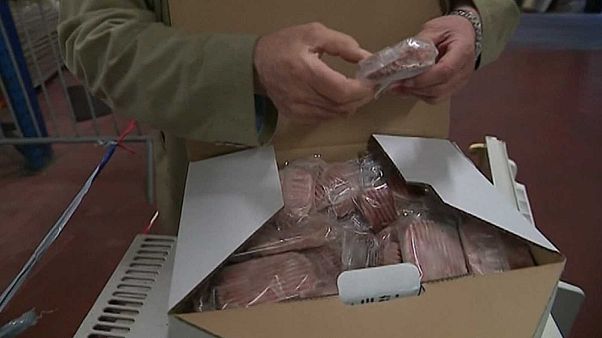 France : des faux steaks hachés distribués à des associations caritatives France : des faux steaks hachés distribués à des associations caritatives