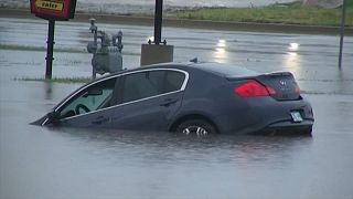 Nehézkes mentés az esőzések után Oklahomában