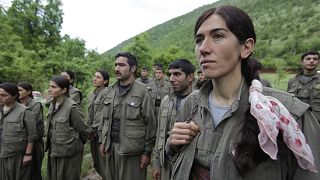 مقاتلون من حزب العمال الكردستاني بمنطقة في شمال العراق