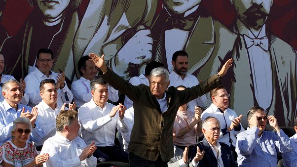Migrantes em compasso de espera no México Migrantes em compasso de espera no México