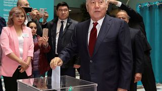 Kazakhstan election: Hundreds rounded up in protests