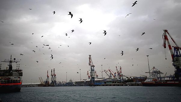 Türkiye'den İsrail'e giden kargo gemisi kaçak bir yolcu tarafından ateşe verildi Türkiye'den İsrail'e giden kargo gemisi kaçak bir yolcu tarafından ateşe verildi