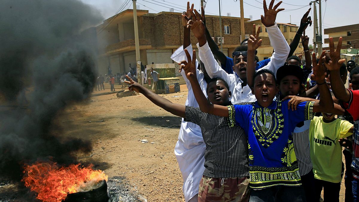 Sudan’ın başkenti Hartum’da sivil itaatsizlik eylemleri başladı: 4 kişi hayatını kaybetti