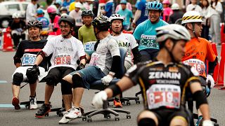 Japonya'da "ofis sandalyesi sürme" yarışması