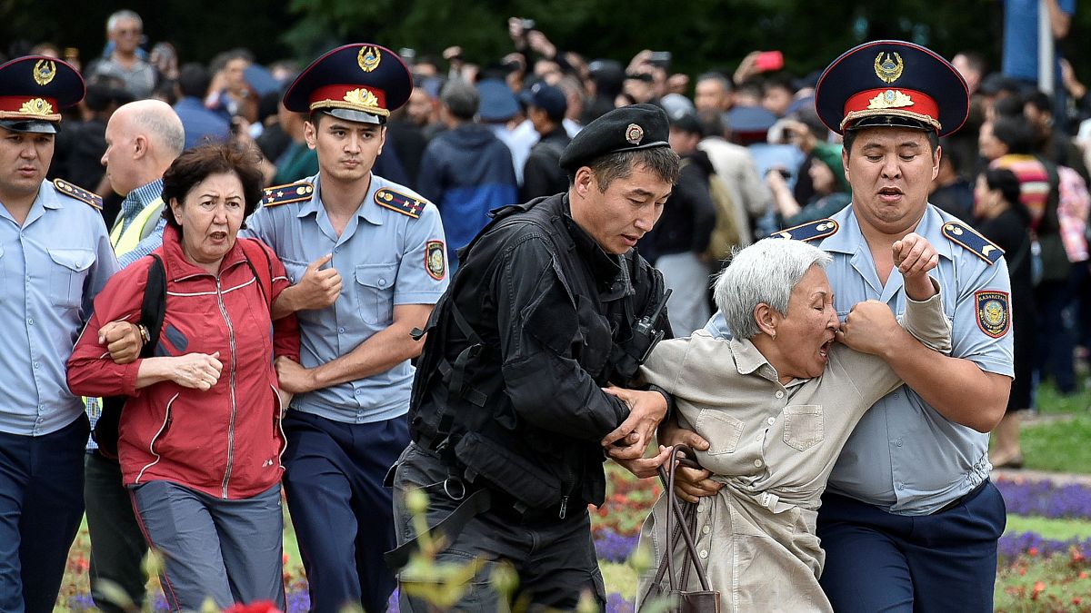Tüntetések és letartóztatások a kazah elnökválasztás után