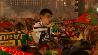 شاهد: إحتفالات البرتغاليين بتتويج منتخبهم بأول نسخة من دوري الأمم الأوروبية