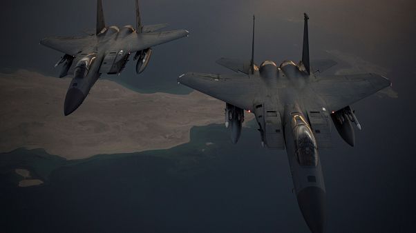 Aviones estadounidenses F-15C Eagles en el Golfo Pérsico Aviones estadounidenses F-15C Eagles en el Golfo Pérsico