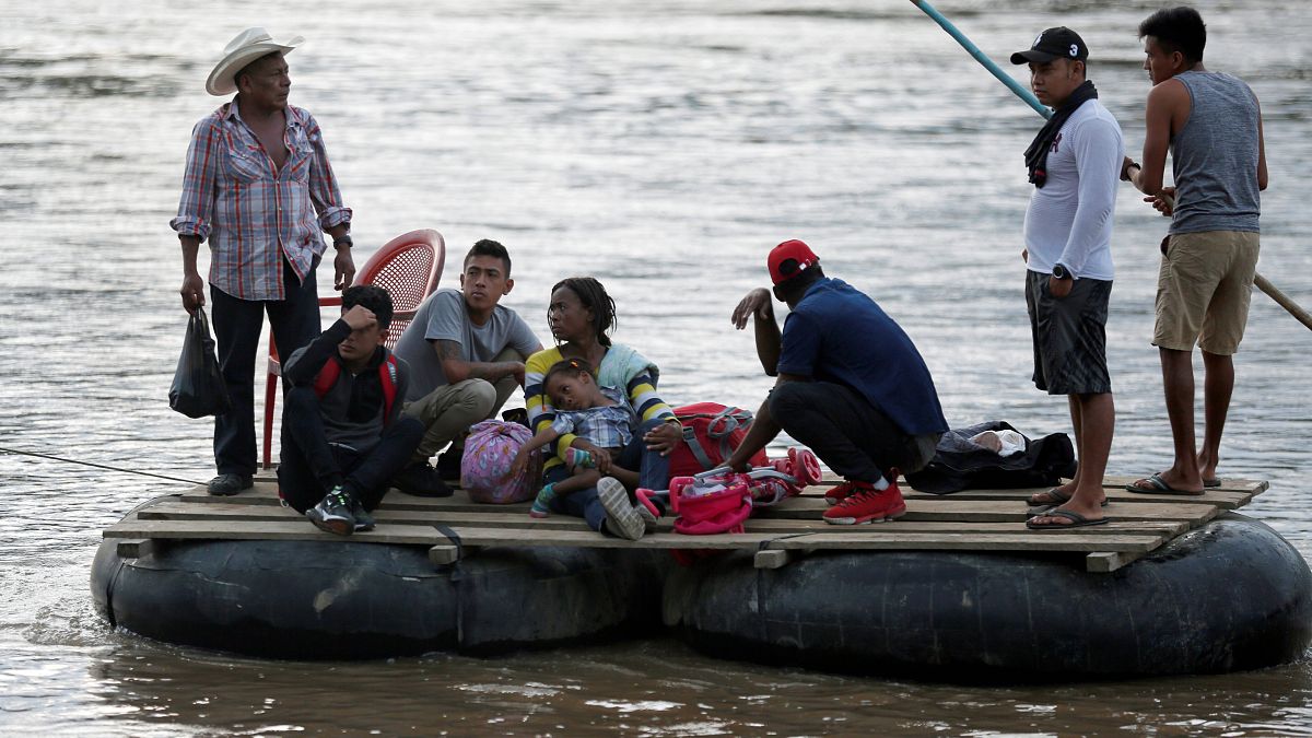 Los migrantes se apresuran a entrar en México