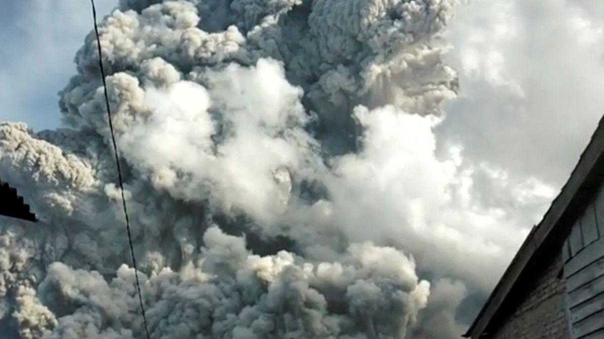 Kitört az indonéziai Sinabung vulkán