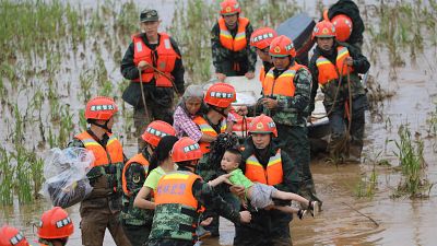Çin'in güneyinde fırtına ve sel en az 49 can aldı, 14 kişi kayıp
