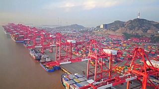 China: suben las exportaciones, se hunden las importaciones