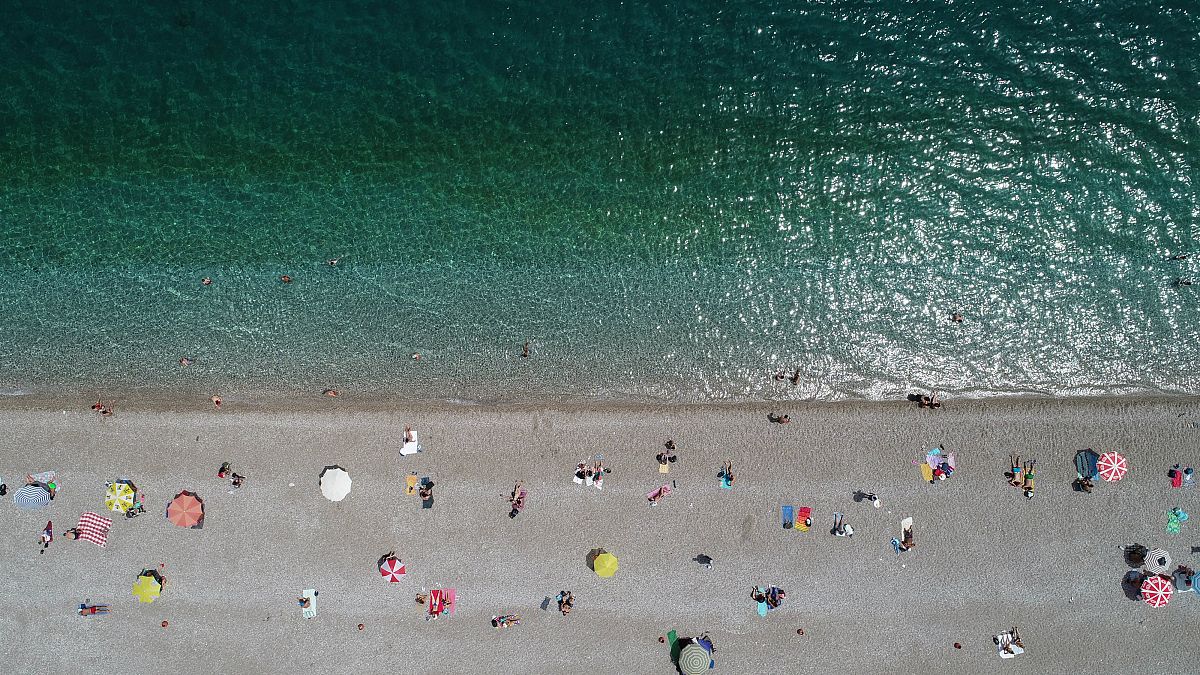 Antalya: Gazipaşa İlçe Meclisi'nden Suriyeli mültecilere plaj yasağı
