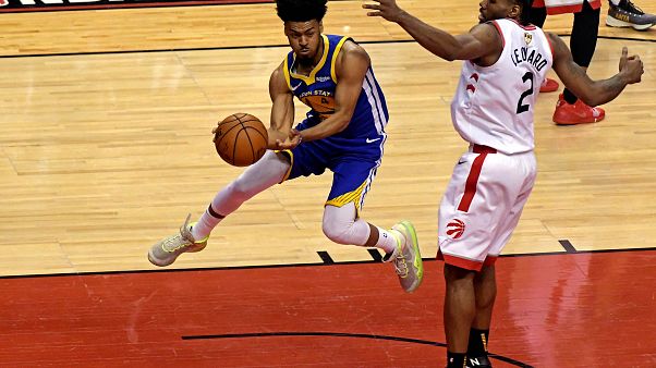 Warriors recuperam e reclamam vitória em terras canadianas Warriors recuperam e reclamam vitória em terras canadianas