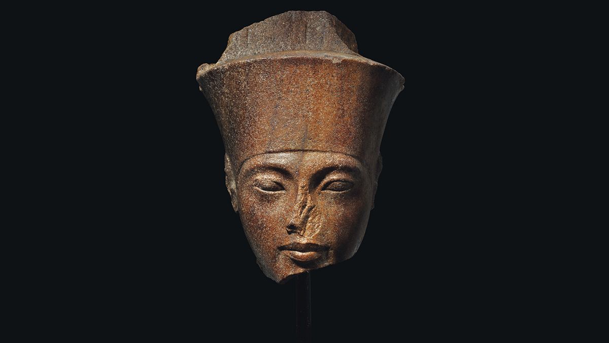 Egipto busca detener la subasta de una estatua de Tutankamón en Londres