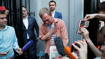 El periodista ruso Golunov sale en libertad