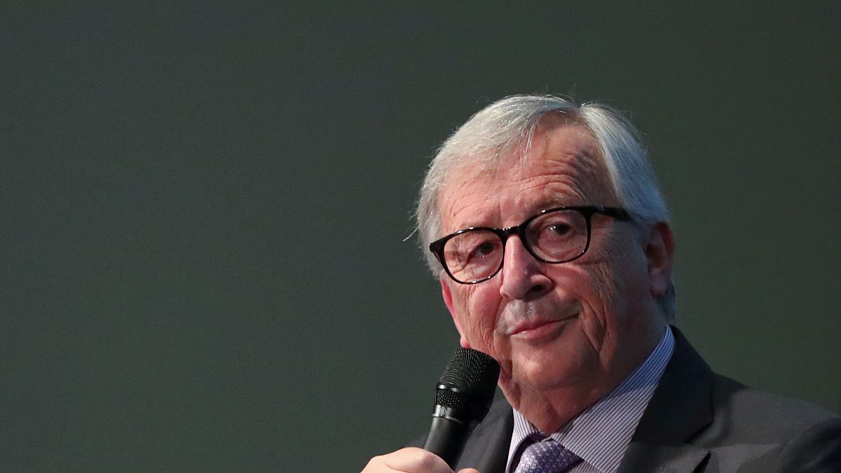 Juncker: İncitici yorumlardan kaçınmak için sosyal medyadan uzak duruyorum