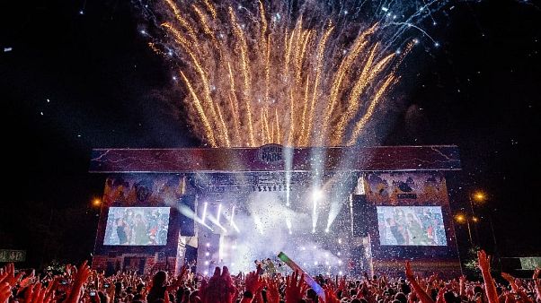 Gigakoncert a legelesettebb gyerekekért Budapesten Gigakoncert a legelesettebb gyerekekért Budapesten