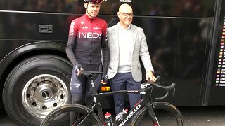 Ciclismo: Froome cade al Delfinato, salterà il Tour de France