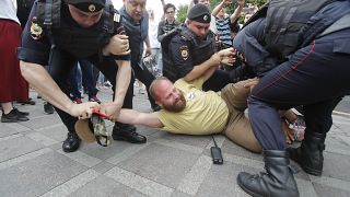 Navalny among hundreds arrested at protest over Golunov's 'framing'