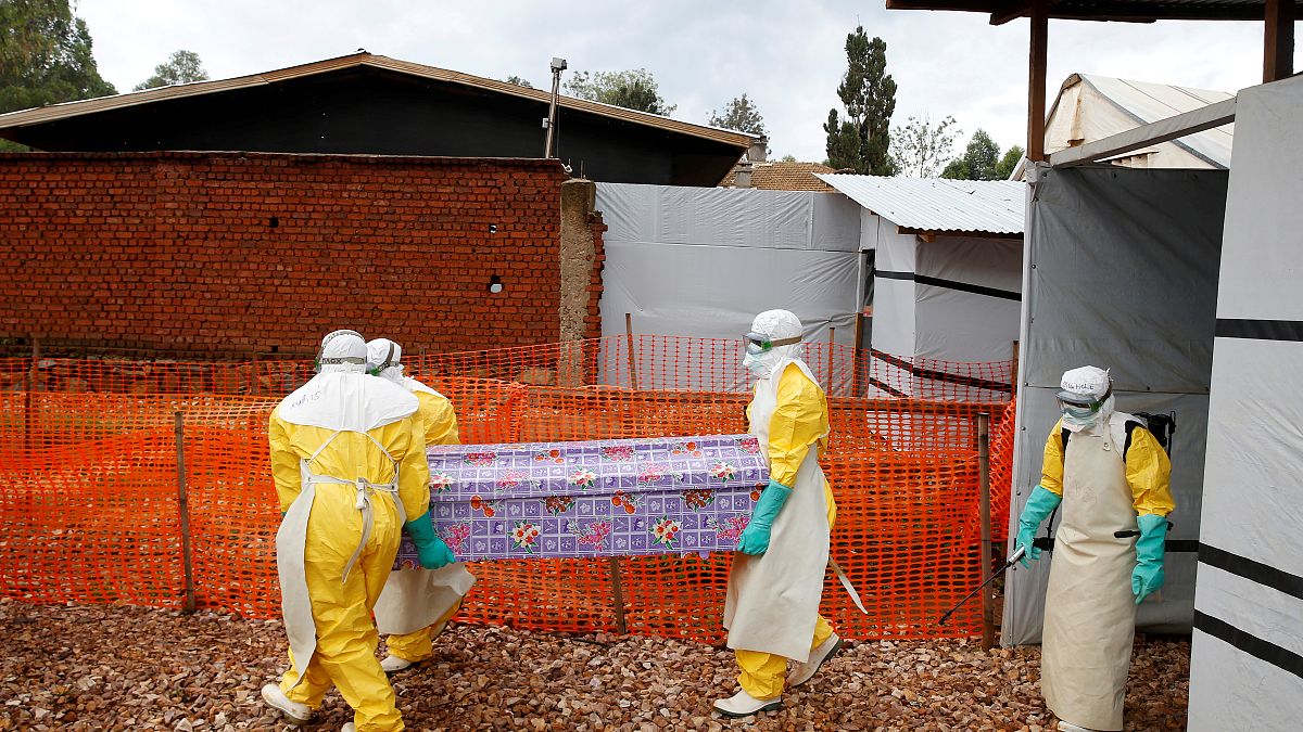 Dünya Sağlık Örgütü'nden Ebola için uluslararası acil durum ilanı hakkında toplantı çağrısı