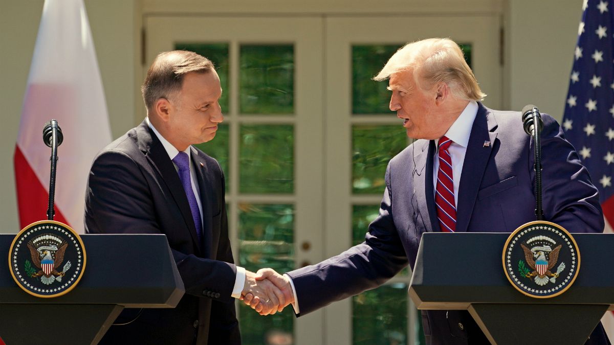 Ενισχύεται η συνεργασία των ΗΠΑ με την Πολωνία