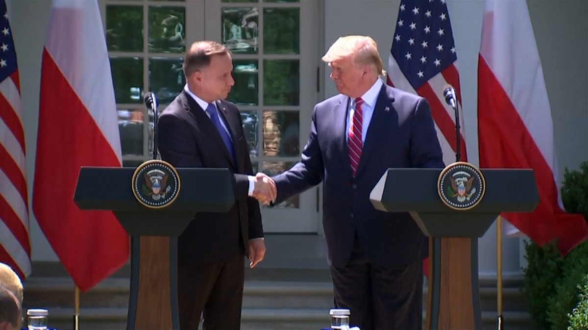  الرئيس الأمريكي دونالد ترامب ونظيره البولندي أندريه دودا