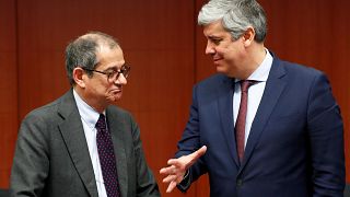 Bruxelas pronta a multar Itália por défice excessivo
