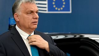 Népszava: Orbán a néppárti "bölcsek tanácsával" levelezik