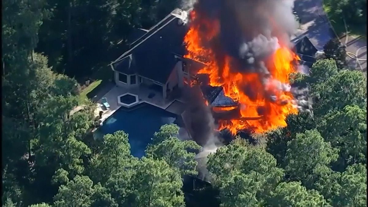 Two people injured as blaze ravages Texas mansion