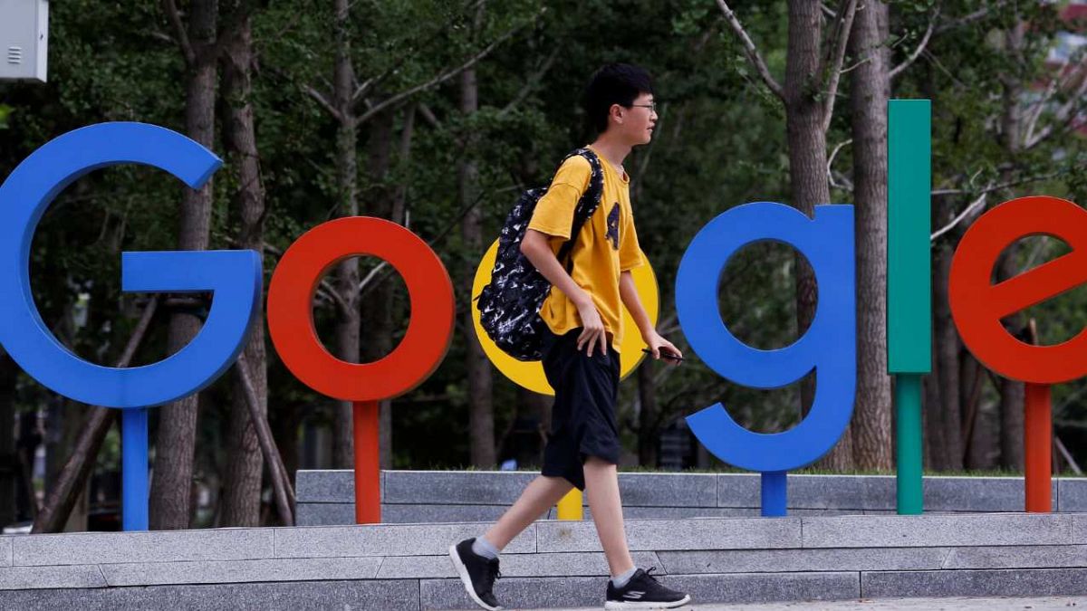 Hong Kong'da Google'a tepki: 'Üzücü' kelimesi Çince'ye 'mutlu edici' olarak çevrildi