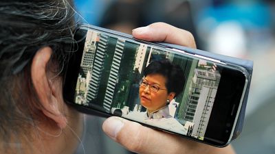 Hong Kong suspende debate da lei da extradição