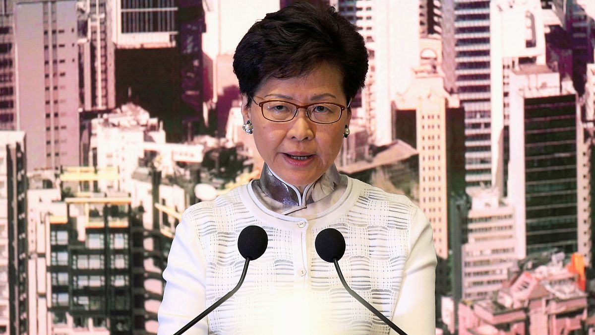 Гонконг отложил рассмотрение закона об экстрадиции в Китай