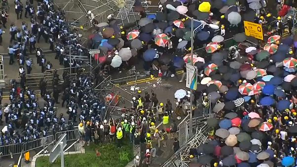 Hongkong setzt Auslieferungsgesetz aus Hongkong setzt Auslieferungsgesetz aus