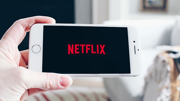 Netflix'in ilk Arap dizisi Jinn öpüşme sahneleri nedeniyle sansür kıskacında Netflix'in ilk Arap dizisi Jinn öpüşme sahneleri nedeniyle sansür kıskacında