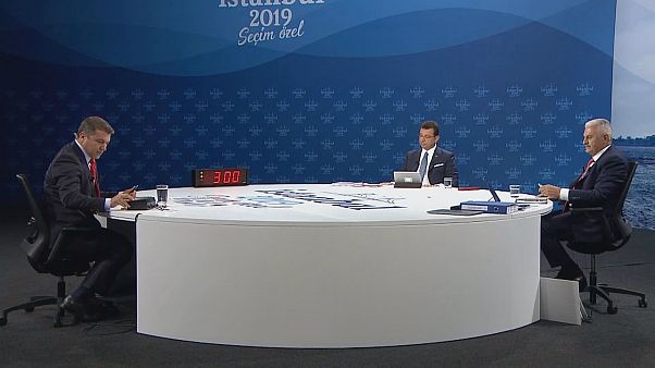 Binali Yıldırım ile Ekrem İmamoğlu canlı yayında kozları paylaşıyor Binali Yıldırım ile Ekrem İmamoğlu canlı yayında kozları paylaşıyor
