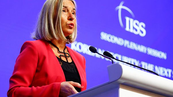 E.E.: Ασυμφωνία για την ημερομηνία έναρξης ενταξιακών διαπραγματεύσεων των Σκοπίων E.E.: Ασυμφωνία για την ημερομηνία έναρξης ενταξιακών διαπραγματεύσεων των Σκοπίων