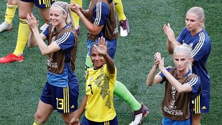 Sweden secured their place in the knockout stage after beating Thailand 5-1