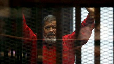 Muere tras seis años de cárcel el antiguo presidente de Egipto Morsi