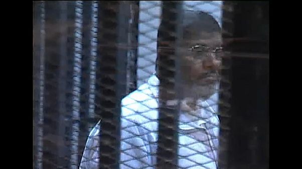 Mohammed Morsi morre em tribunal Mohammed Morsi morre em tribunal