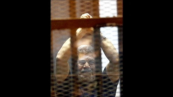 Экс-президент Египта умер в зале суда Экс-президент Египта умер в зале суда