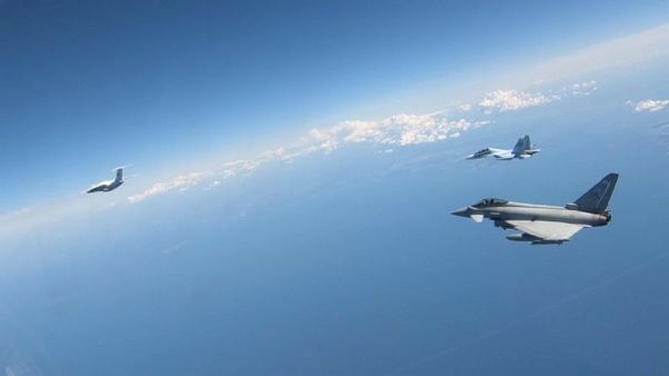 Eurofighter fangen russische Militärflugzeuge im Baltikum ab Eurofighter fangen russische Militärflugzeuge im Baltikum ab
