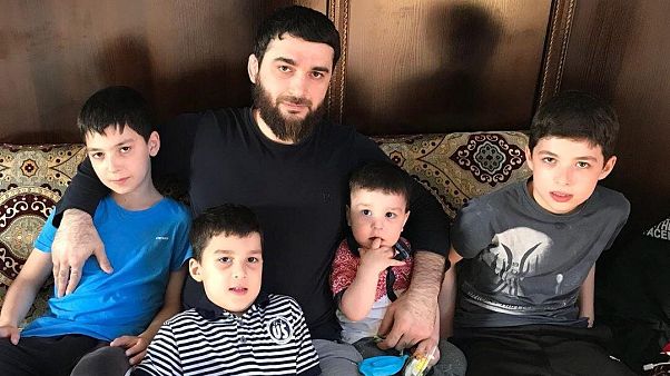 Суд Махачкалы арестовал журналиста-салафита Абдулмумина Гаджиева Суд Махачкалы арестовал журналиста-салафита Абдулмумина Гаджиева